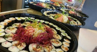 Sushi Wesoła Japońska food