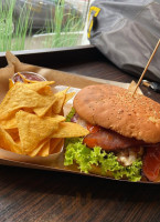 Baranola Burger food