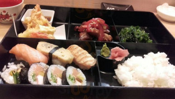 Umami Sushi food