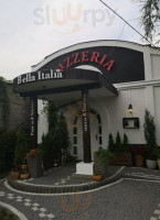 Trattoria Bella Italia food